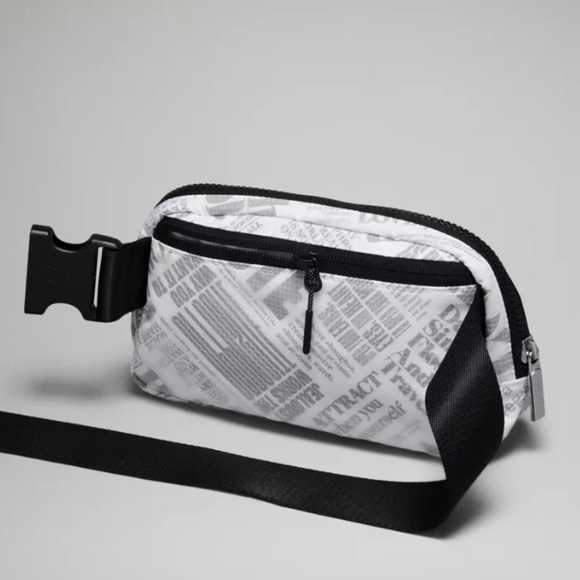 Lululemon Athletica Black and White Cosmetic Bag - Picture 2 of 11